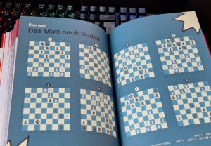 Übungsaufgaben aus dem Buch "Im Schach gewinnen".